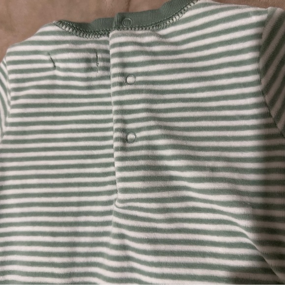 3 month Ralph Lauren onesie - Picture 5 of 5